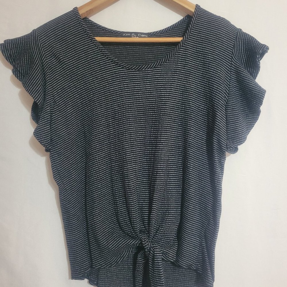Kim & Cami flutter sleeve top